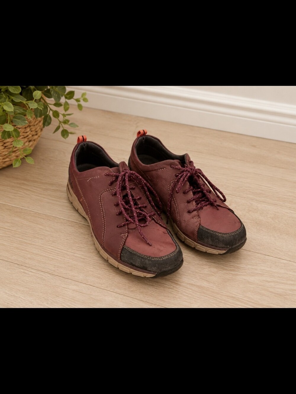 Clarks~ Wavewalk Waterproof Leather Walking Shoes – Plum Nubuck, Size 7